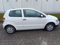 Gebraucht VW Fox 65 PS (47 kW) 2011 Weiß Kleinwagen