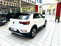 Gebraucht VW T-Roc Move 150 PS (110 kW) 2024 Weiß SUV