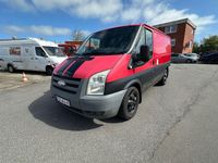 Second-hand Ford Transit 86 CP (63 kW) 2010 Roșu Pickup