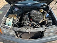 Gebraucht Mercedes 190 160 PS (117 kW) 1989 Silber Limousine