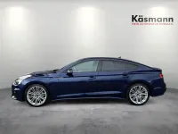 Gebraucht Audi A5 Sportback Ambiente 204 PS (150 kW) 2022 Navarrablau metallic Kleinwagen