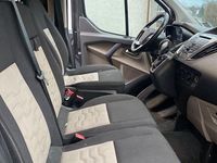 Gebraucht Ford Tourneo 170 PS (125 kW) 2017 Grau Kombi