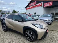 Gebraucht Toyota Aygo X Pulse 72 PS (52 kW) 2024 Gold SUV