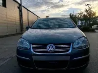 Gebraucht VW Jetta 102 PS (75 kW) 2006 Grün Limousine