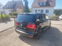 Gebraucht VW Touran Life 105 PS (77 kW) 2013 Schwarz Van / Kleinbus