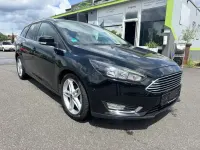 Gebraucht Ford Focus Titanium 125 PS (91 kW) 2018 Iridiumschwarz metallic Kombi