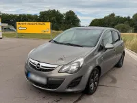 Gebraucht Opel Corsa 87 PS (63 kW) 2014 Andere farben Kleinwagen