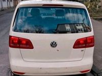 Gebraucht VW Touran 140 PS (102 kW) 2015 Gelb Van / Kleinbus