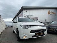 Gebraucht Mitsubishi Outlander P-HEV Instyle 121 PS (88 kW) 2014 Weiß SUV
