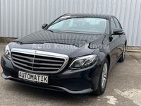 Gebraucht Mercedes E220 194 PS (142 kW) 2020 Obsidianschwarz  metalliclack Limousine