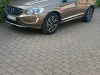 Gebraucht Volvo XC60 Momentum 245 PS (180 kW) 2017 Braun SUV