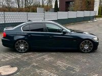Gebraucht BMW 325 218 PS (160 kW) 2009 Blau Limousine