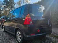 Gebraucht Daihatsu YRV 87 PS (63 kW) 2001 Schwarz Van / Kleinbus