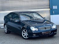 Gebraucht Mercedes C180 143 PS (105 kW) 2005 Schwarz Coupé
