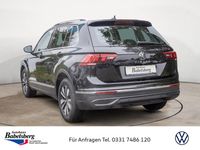 Gebraucht VW Tiguan Move 150 PS (110 kW) 2024 Schwarz SUV