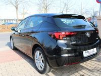 Gebraucht Opel Astra 105 PS (77 kW) 2017 Schwarz Limousine