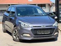 Gebraucht Hyundai i20 Passion 101 PS (74 kW) 2018 Grau Limousine