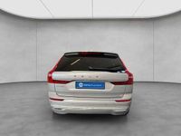 Gebraucht Volvo XC60 Plus 197 PS (144 kW) 2022 Silber SUV