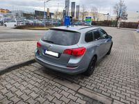 Gebraucht Opel Astra Design Edition 95 PS (69 kW) 2012 Silber Kombi