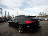 gebraucht Ford Focus Turnier ST-Line *keyl,RFK,AHZV schw,el.HK*