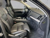 Gebraucht Volvo XC90 Ultimate 235 PS (172 kW) 2022 Onyx black / metallic SUV