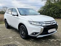 gebraucht Mitsubishi Outlander Outlander2.2 DI-D 4WD Aut. Edition+