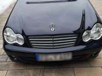 Gebraucht Mercedes C220 Classic 150 PS (110 kW) 2005 Blau Kombi