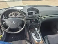 Gebraucht Mercedes E200 Avantgarde 163 PS (119 kW) 2003 Silber Limousine