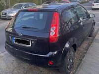 Gebraucht Ford Fiesta Ambiente 69 PS (50 kW) 2008 Schwarz Kleinwagen