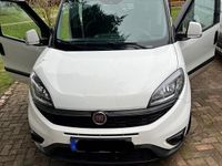 Gebraucht Fiat Doblò 105 PS (77 kW) 2019 Weiß Van / Kleinbus