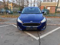 Gebraucht Ford Focus Business Edition 125 PS (91 kW) 2016 Blau Limousine