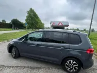 Używany VW Touran Active 122 KM (89 kW) 2022 Szary Minivan