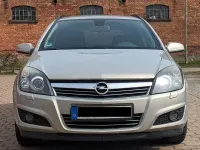 Gebraucht Opel Astra Edition 116 PS (85 kW) 2008 Silber Limousine