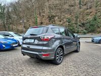 Gebraucht Ford Kuga ST-Line 150 PS (110 kW) 2018 Grau SUV