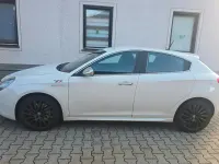 Gebraucht Alfa Romeo Giulietta 170 PS (125 kW) 2013 Weiß Kleinwagen