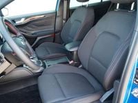 Gebraucht Ford Focus ST-Line X 125 PS (91 kW) 2024 Blau Limousine