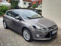 Occasion Ford Focus 125 ch (91 kW) 2012 Gris Citadine