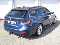 gebraucht BMW 318 i Touring Advantage *LED*AHK*RFK*DAB*Panorama*