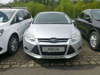 gebraucht Ford Focus Trend_PDC_115 PS_Metallic_Audio_WintPaket