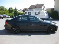 Gebraucht BMW 318 143 PS (105 kW) 2011 Schwarz Limousine