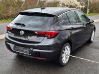 Gebraucht Opel Astra Dynamic 125 PS (91 kW) 2015 Schwarz Limousine