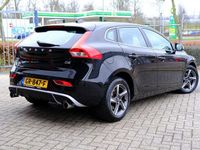 Gebraucht Volvo V40 R-Design 120 PS (88 kW) 2015 Schwarz Limousine