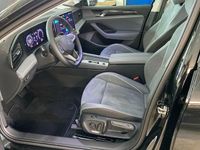 Gebraucht VW Passat 150 PS (110 kW) 2024 Schwarz Kombi