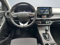 gebraucht Hyundai i30 Fastback Premium 1.4 T-GDI Navi Klimaautom R