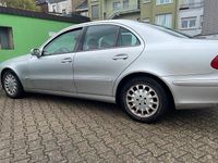 Gebraucht Mercedes E240 2004 Silber Limousine