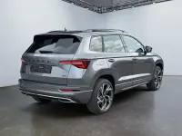 Neu Skoda Karoq SportLine 190 PS (139 kW) 2026 Graphite grau metallic SUV