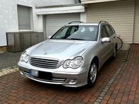 Gebraucht Mercedes C200 Classic 122 PS (89 kW) 2004 Silber Kombi