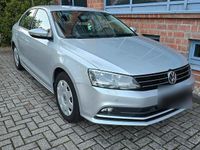 Gebraucht VW Jetta 105 PS (77 kW) 2015 Silber Limousine