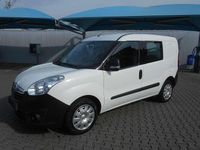 Gebraucht Opel Combo 95 PS (69 kW) 2017 Weiß Van / Kleinbus