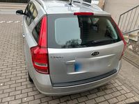 Second-hand Kia Ceed 90 CP (66 kW) 2012 Argintiu Hatchback